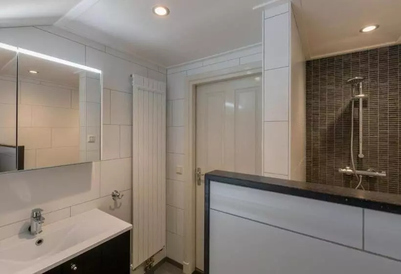 Luxe Vakantiewoning Domburg, Dichtbij Strand