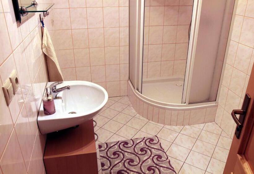 Pensão Rekreačný Dom Pod Dedovou