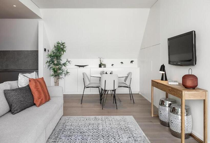 Prata Riverside Apartment