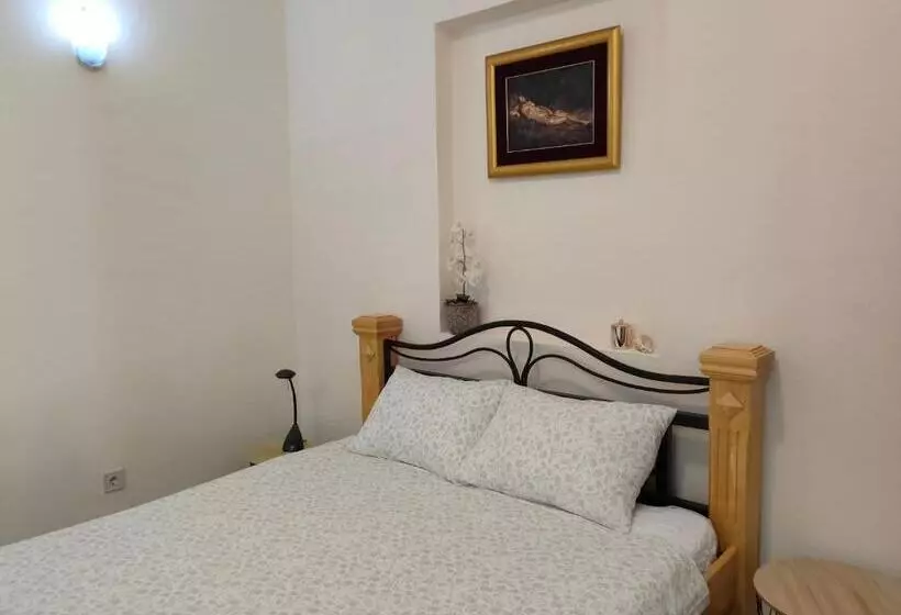 Studio Apartman Rea