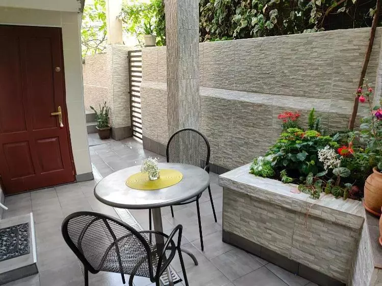 Studio Apartman Rea