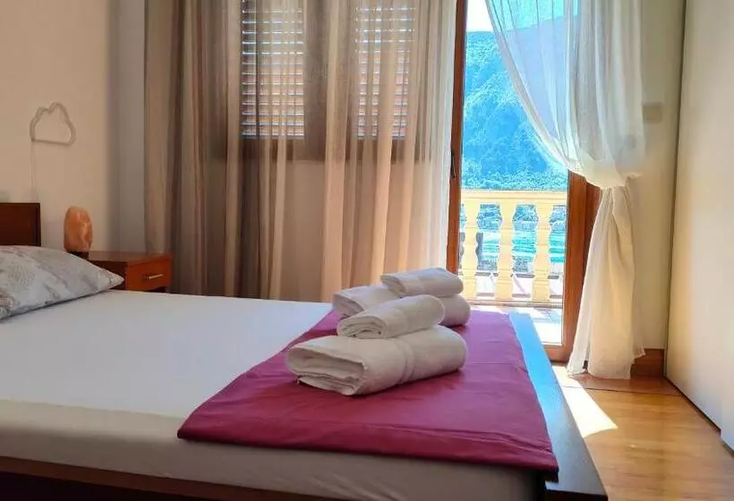 Studio Apartman Rea