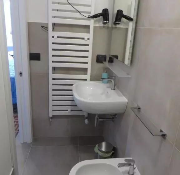 تختخواب و صبحانه Timpa Rooms