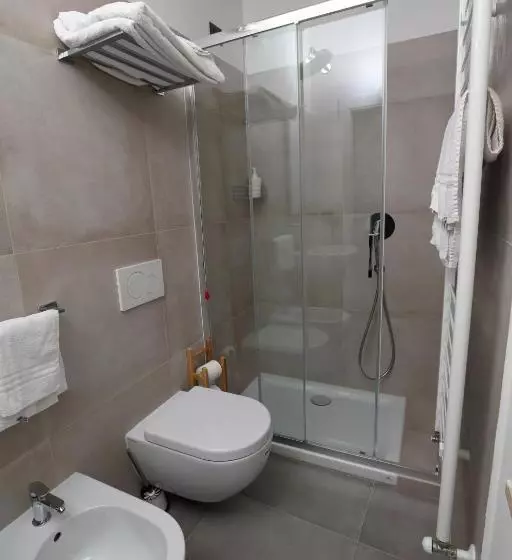 تختخواب و صبحانه Timpa Rooms