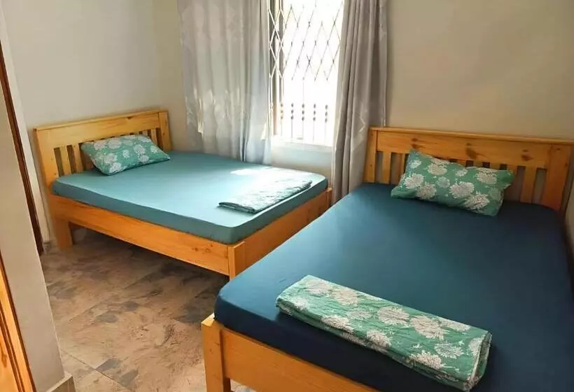 Tulivu House  2bedroom Vacation Home Close To The Beach
