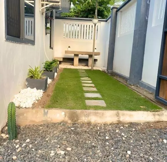 Tulivu House  2bedroom Vacation Home Close To The Beach