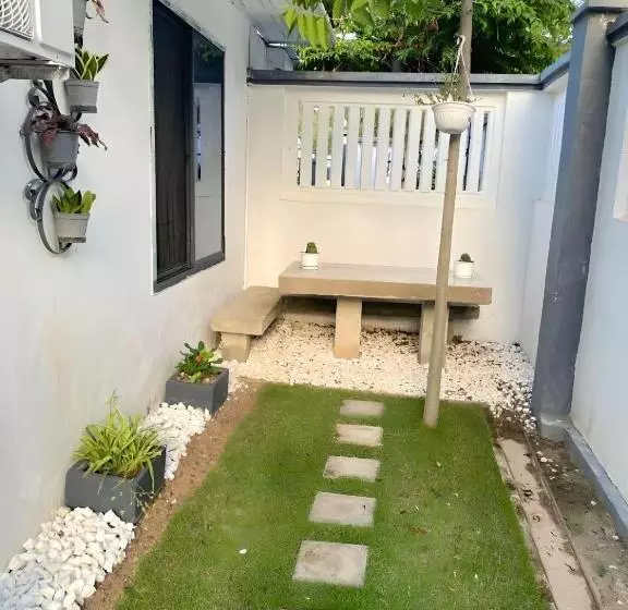 Tulivu House  2bedroom Vacation Home Close To The Beach