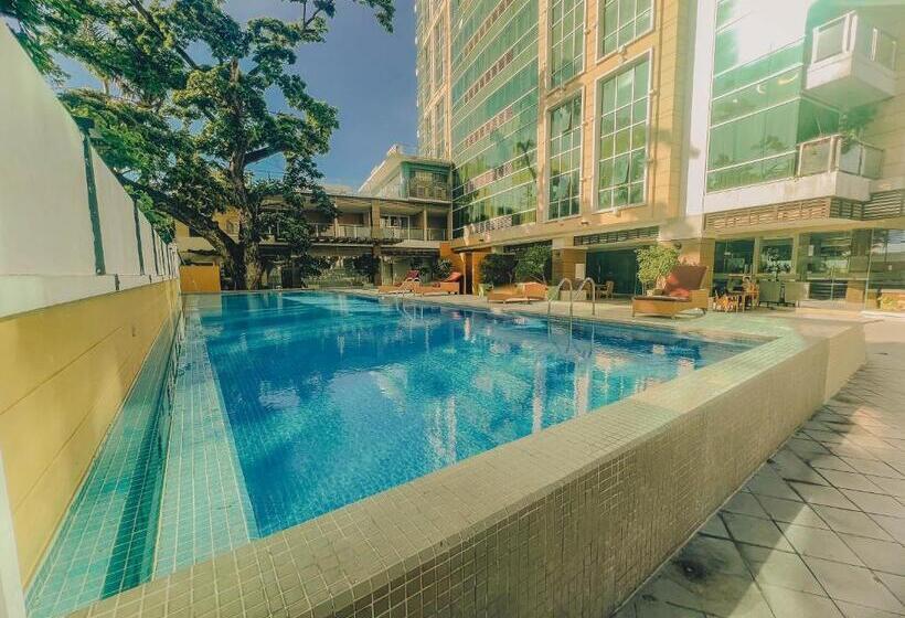 Ayala Mall 10mins Walk Cebu City Apartment & Pool