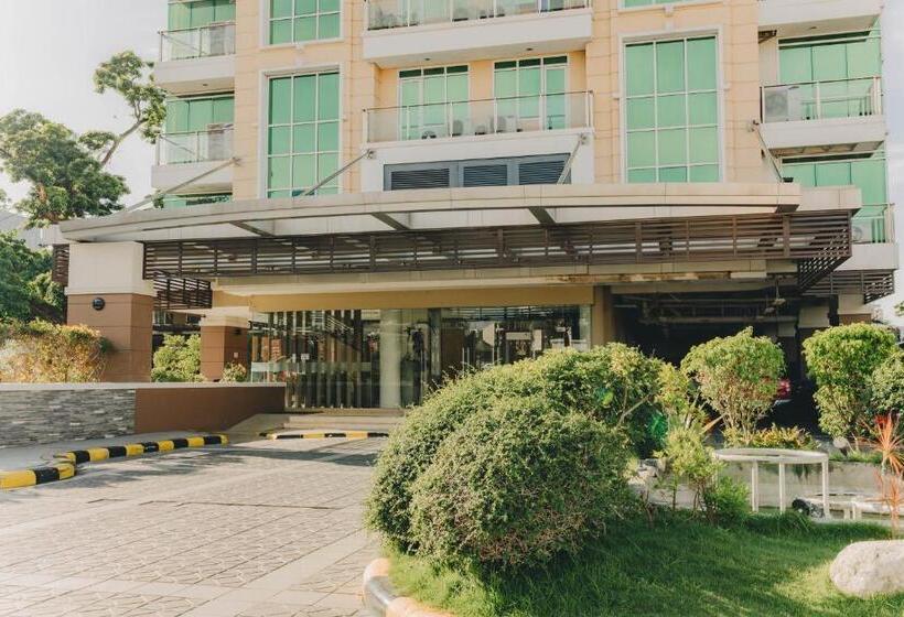 Ayala Mall 10mins Walk Cebu City Apartment & Pool