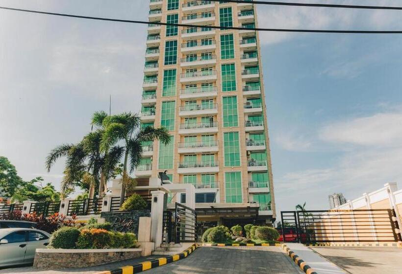 Ayala Mall 10mins Walk Cebu City Apartment & Pool