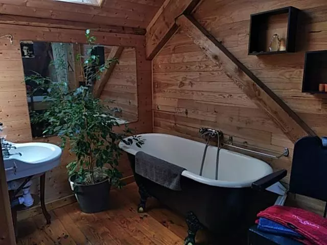 ベッドアンドブレックファースト Au Cœur De Saint Agrève   Chambres D Hôtes