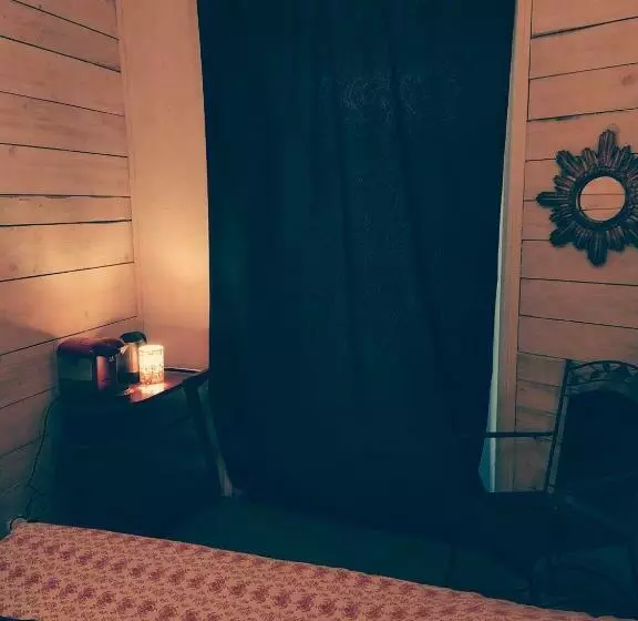 ベッドアンドブレックファースト Au Cœur De Saint Agrève   Chambres D Hôtes