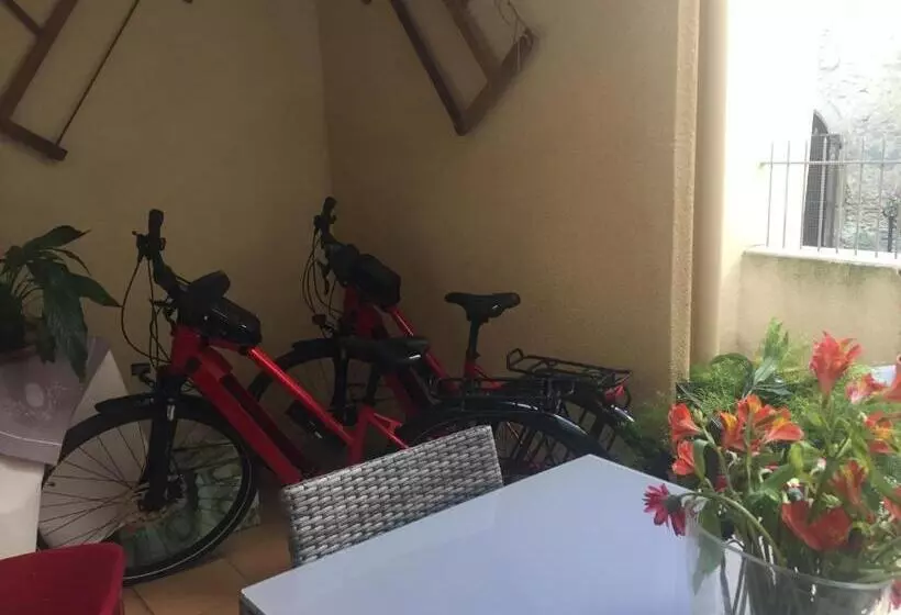 ベッドアンドブレックファースト L Amarilys Chambre D Hôte