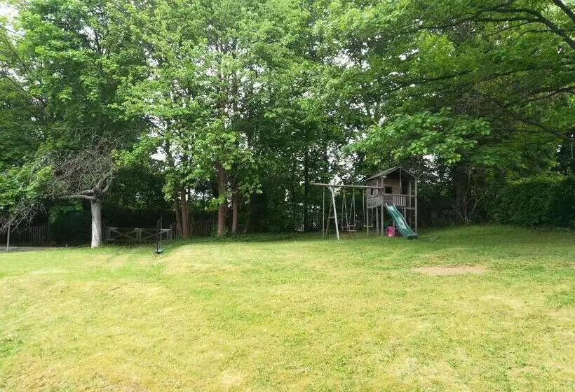 ベッドアンドブレックファースト La Suite Des Pervenches