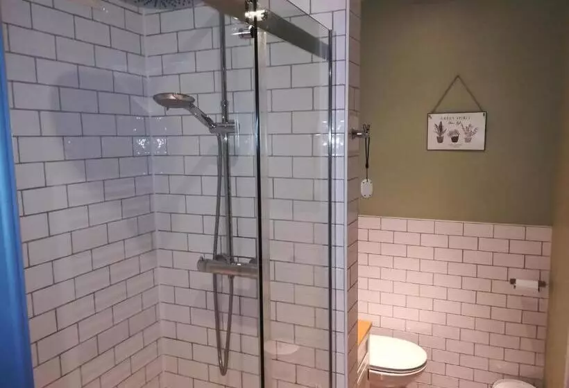 ベッドアンドブレックファースト La Suite Des Pervenches