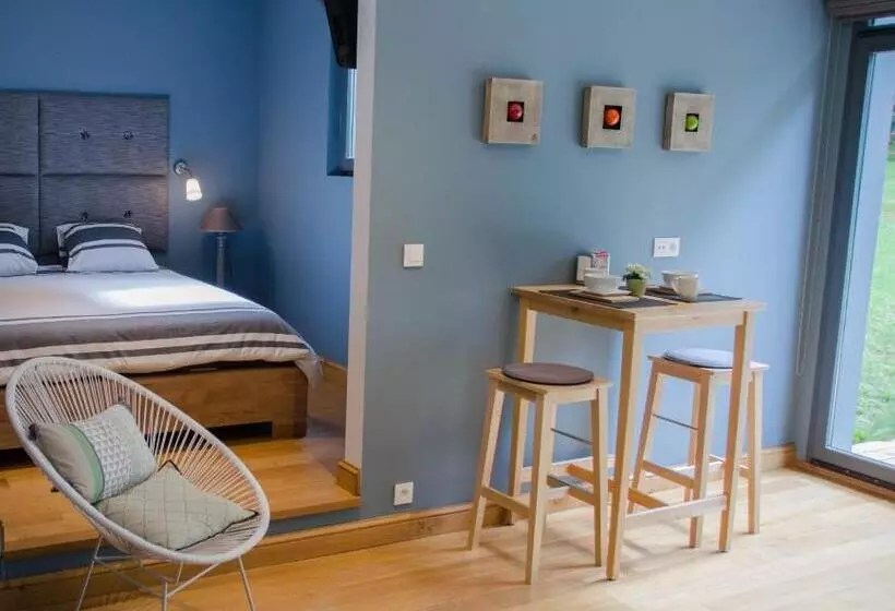 ベッドアンドブレックファースト La Suite Des Pervenches