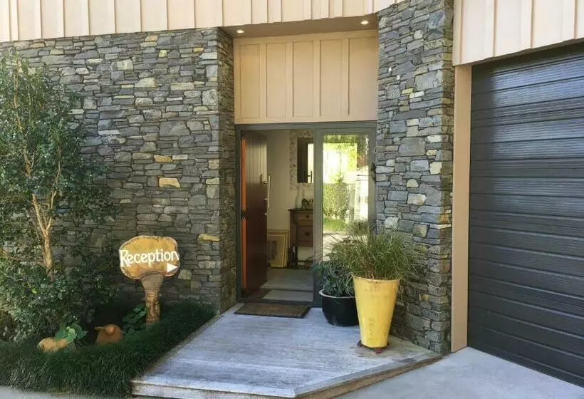 Aamiaismajoitus (B&B) Puka Heights