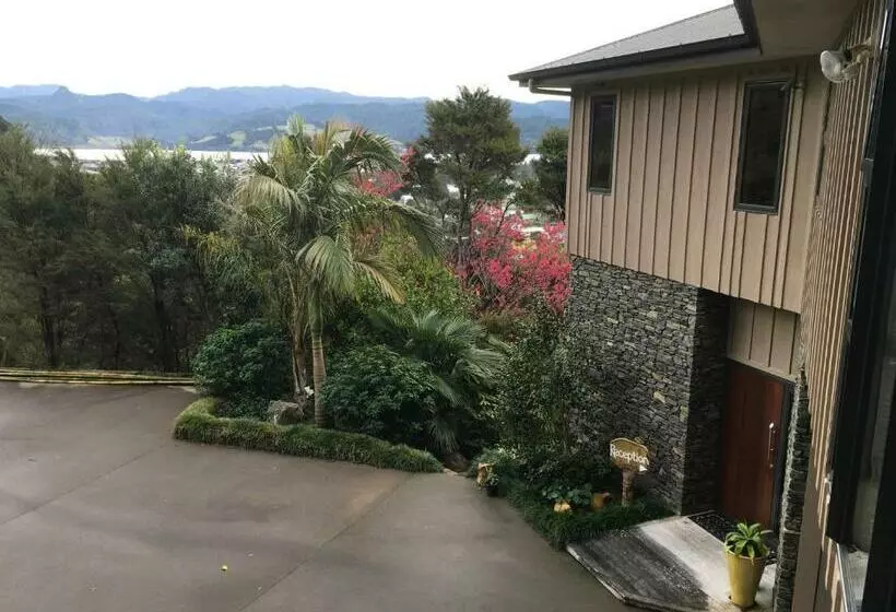 Aamiaismajoitus (B&B) Puka Heights