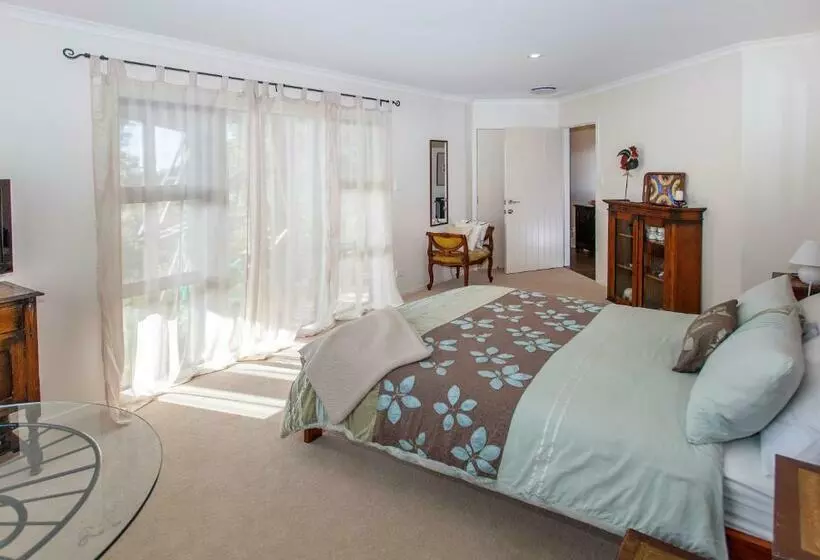 Aamiaismajoitus (B&B) Puka Heights