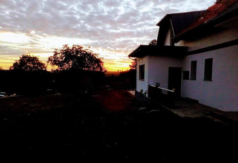 Panzió čenovický Dvůr