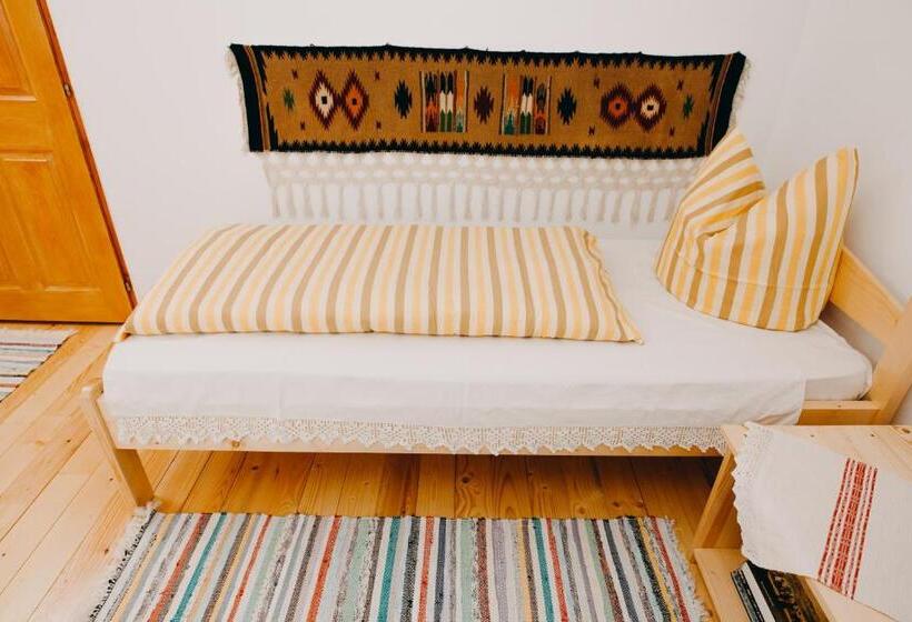 بنسيون Gáll Vendégház