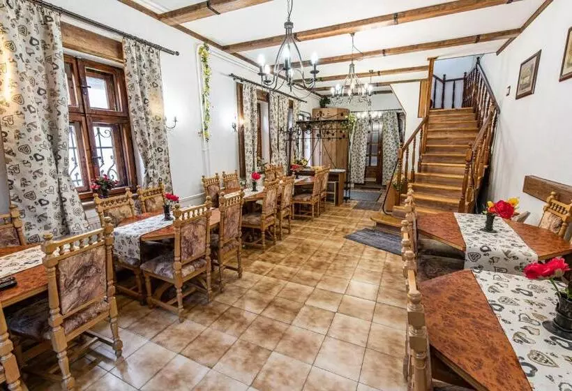 Majatalo Penzión Aurel