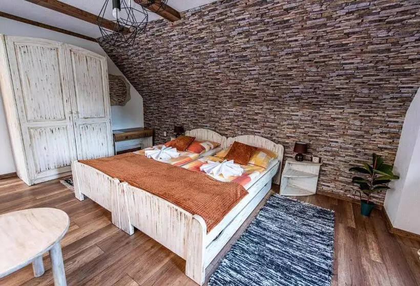 Majatalo Penzión Aurel