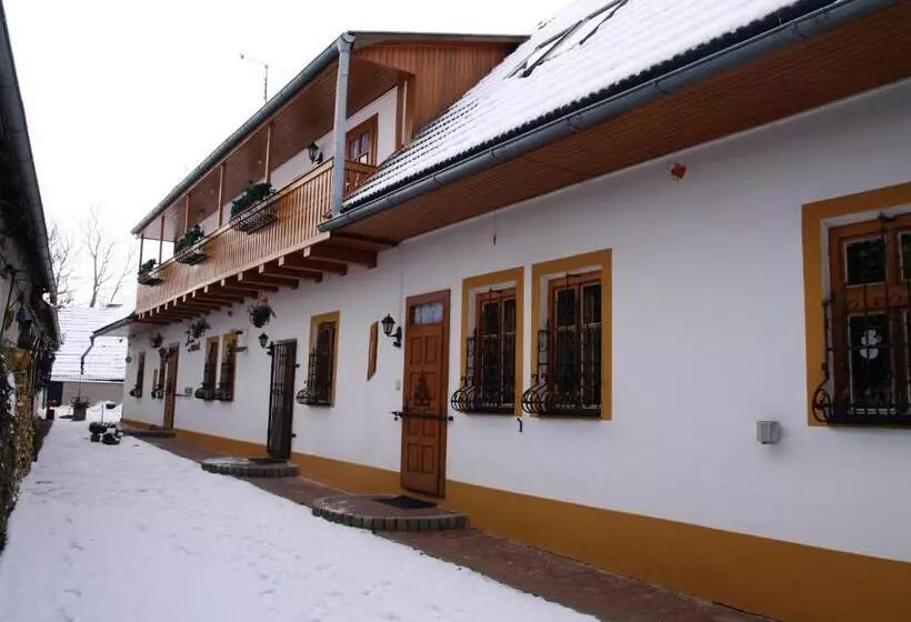 Majatalo Penzión Aurel