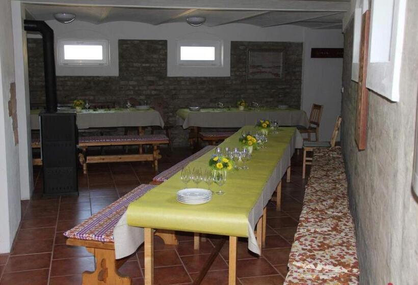 ペンション Vinný Sklep U Konečků