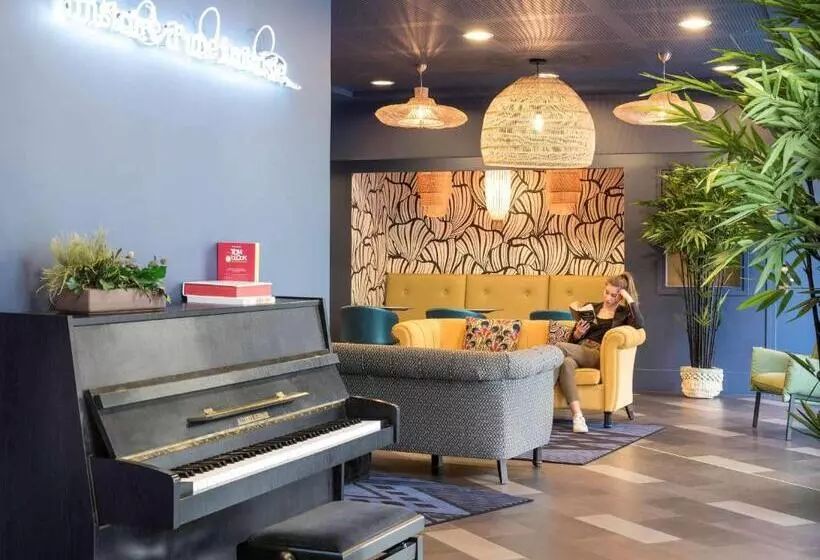 Aparthotel Adagio La Defense Courbevoie