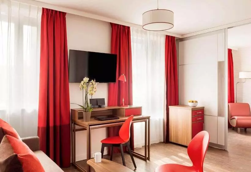 Aparthotel Adagio La Defense Courbevoie