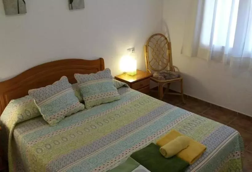 Apartamentos Les Palmeres