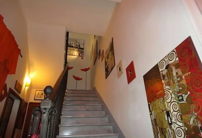 Bed and Breakfast Hostel Pisa Tower