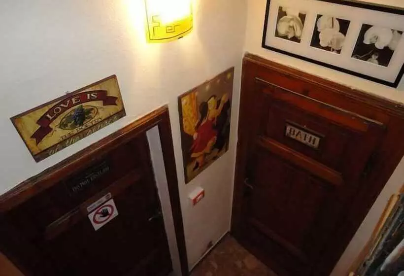 Bed and Breakfast Hostel Pisa Tower