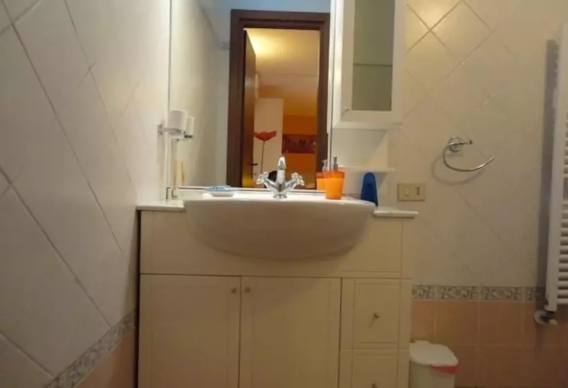 Bed and Breakfast Hostel Pisa Tower