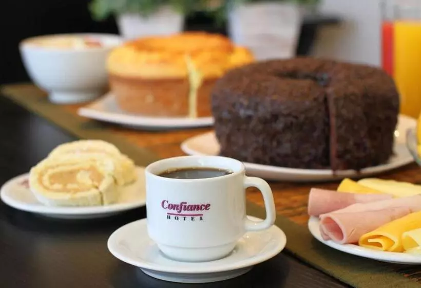 Отель Confiance Centro Civico