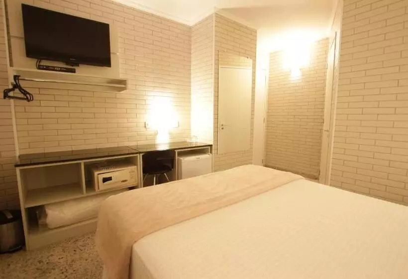 Отель Confiance Centro Civico