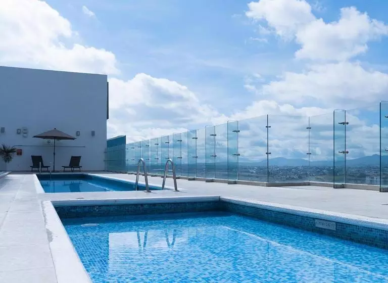 فندق Holiday Inn Express & Suites Puebla Angelopolis, An Ihg