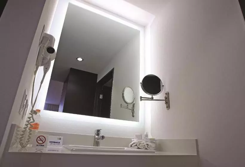 فندق Holiday Inn Express & Suites Puebla Angelopolis, An Ihg