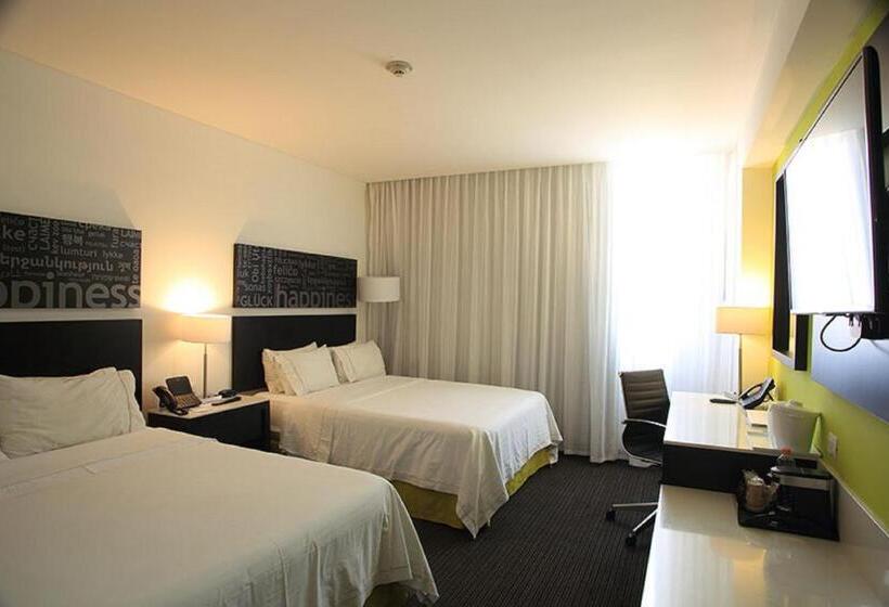 هتل Holiday Inn Express & Suites Puebla Angelopolis, An Ihg