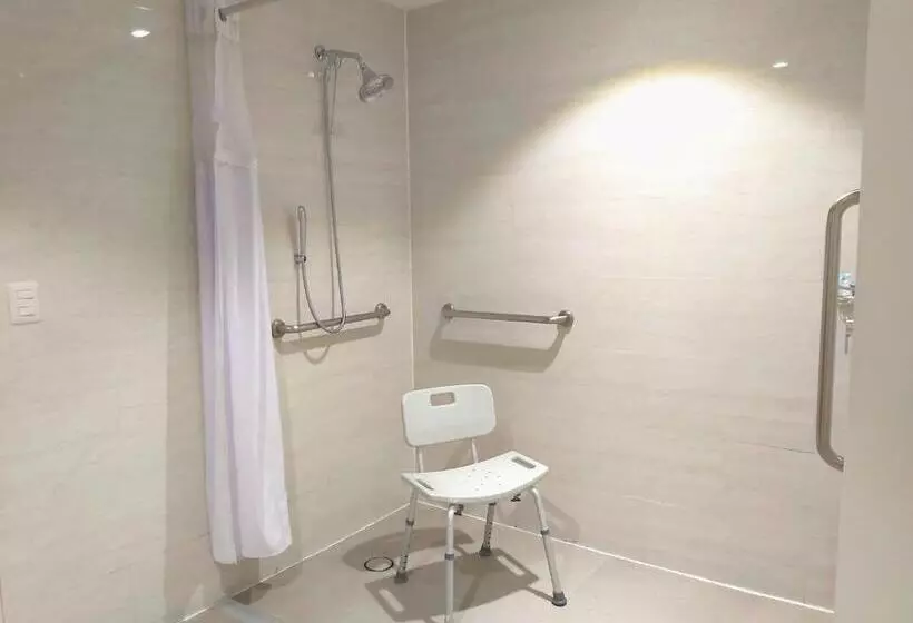 فندق Holiday Inn Express & Suites Puebla Angelopolis, An Ihg