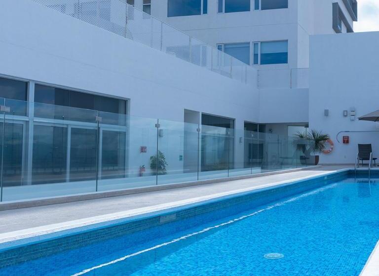 هتل Holiday Inn Express & Suites Puebla Angelopolis, An Ihg