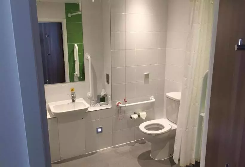 Отель Holiday Inn Huntingdon Racecourse, An Ihg