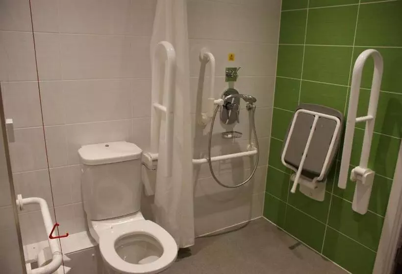 Отель Holiday Inn Huntingdon Racecourse, An Ihg