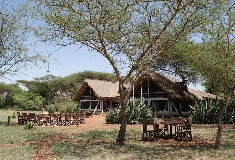 هتل Ikoma Tented Camp
