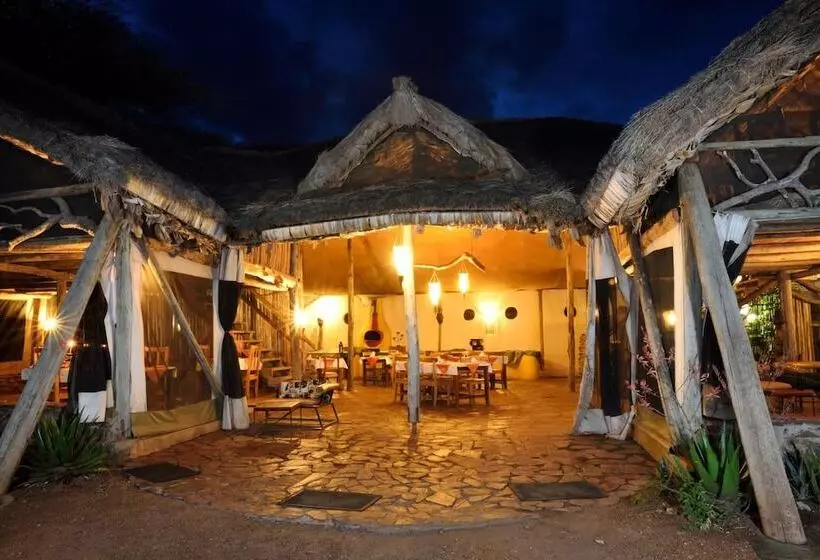 هتل Ikoma Tented Camp