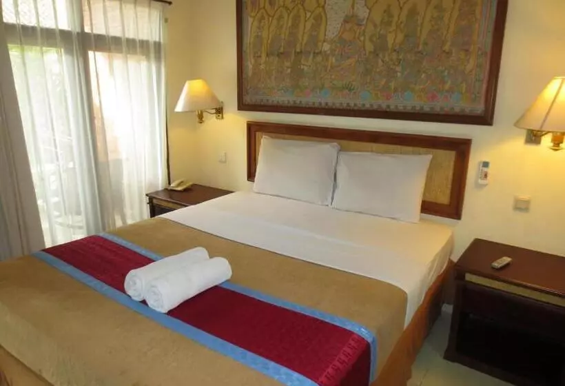 ホテル Laghawa Beach