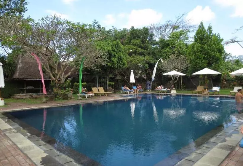 ホテル Laghawa Beach