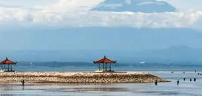 ホテル Laghawa Beach