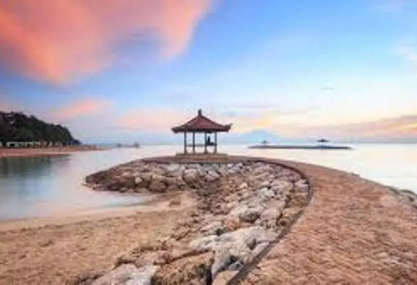 ホテル Laghawa Beach